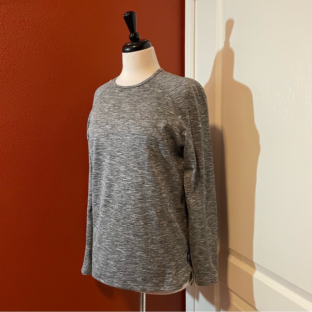 Reigning Champ Women’s Gray Heathered Long Sleeve Crewneck Athletic Shirt Top